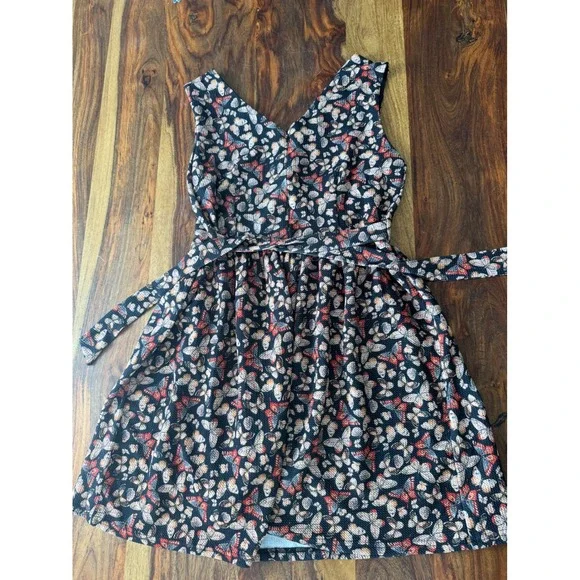 SM Wardrobe Butterfly Print Fit and Flare Dress Sleeveless V-Neck Black Large - Picture 8 of 9